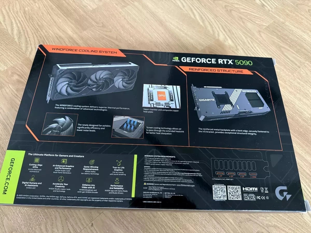 GIGABYTE GeForce RTX 5090 WINDFORCE OC 32G box back