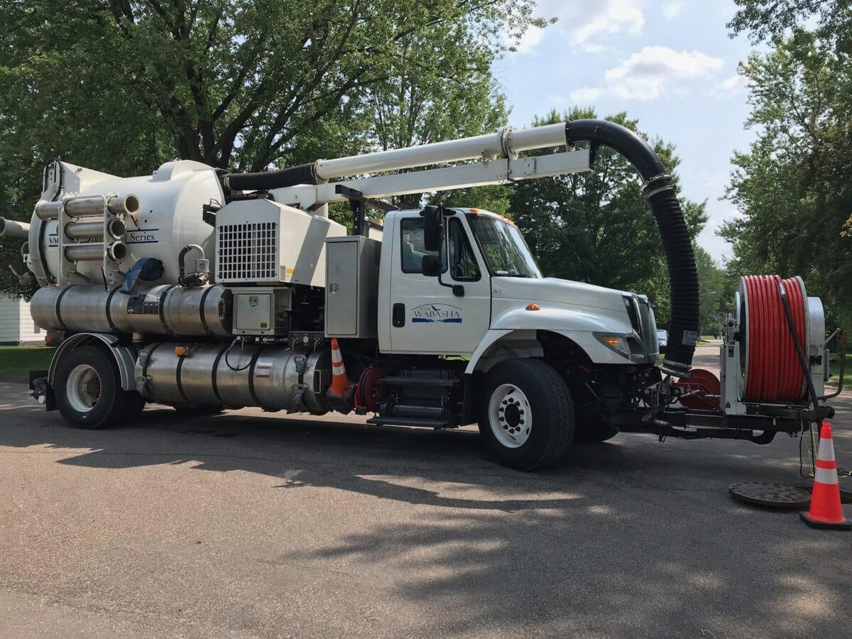 10,000 L heavy-duty 4×2